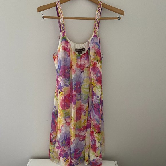 Spring/Summer Floral Dress - Picture 1 of 2